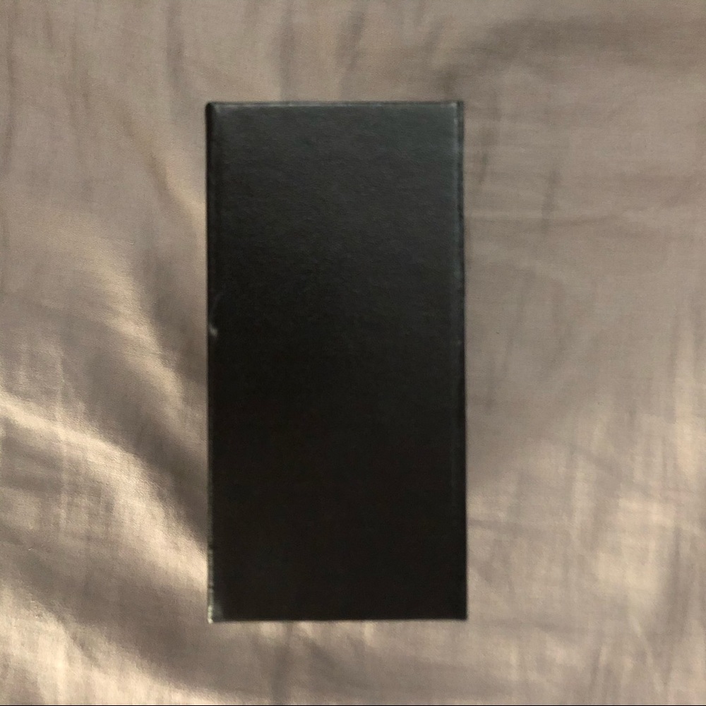Authentic Michael Kors Box - Picture 5 of 12
